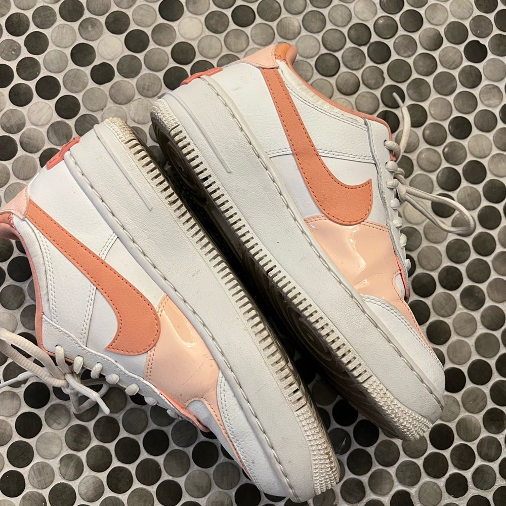 Pink shadow Air Force in excellent condition